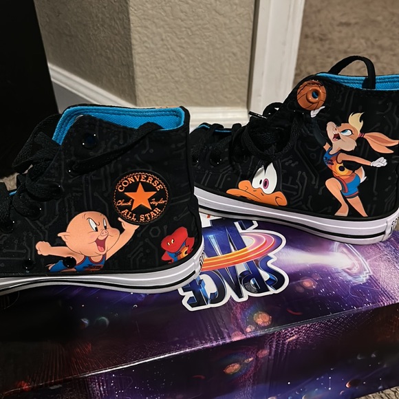 Space Jam x Chuck Taylor All Star High 'Tune Squad ' - Picture 3 of 6